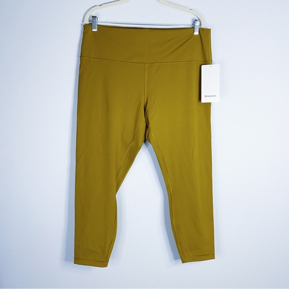 Lululemon - Gold Wunder Train High Rise Tight 25” - Picture 3 of 5